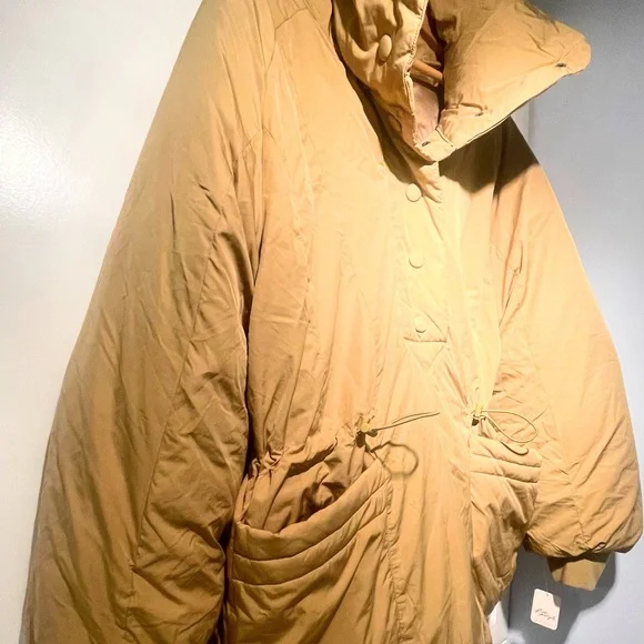 New With Tags -We The Free Golden Puffer Jacket - Picture 4 of 13